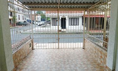 casa en venta en urb. las américas. Cod V8586205