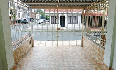 casa en venta en urb. las américas. Cod V8586205