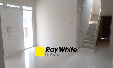 Rumah Hook Baru Belimbing Pondok Candra, Waru, Sidoarjo