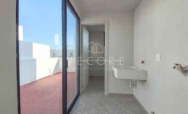 CASA EN VENTA EN SANTILLANA, SOLARES, ZAPOPAN