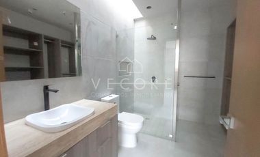 CASA EN VENTA EN SANTILLANA, SOLARES, ZAPOPAN