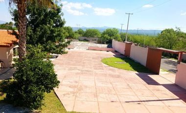 VENTA hermosa QUINTA   SALINAS VICTORIA  a solo 45 min de Monterrey