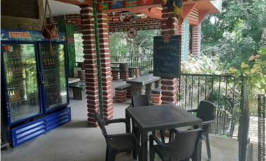 Venta hostal-restaurante de 3 pisos en Minca