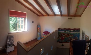Casa en arriendo en Peñaflor 5D/3B
