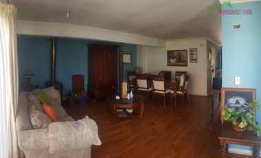 Casa en arriendo en Peñaflor 5D/3B