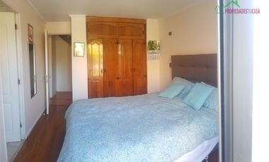Casa en arriendo en Peñaflor 5D/3B