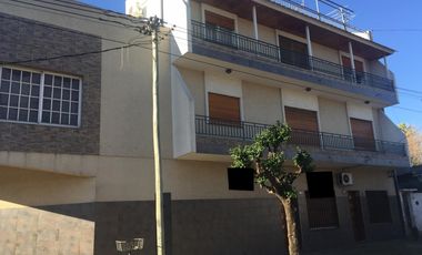 DPTO TIPO CASA 3 AMB. C/GARAGE PARA 2 VEHÍCULOS