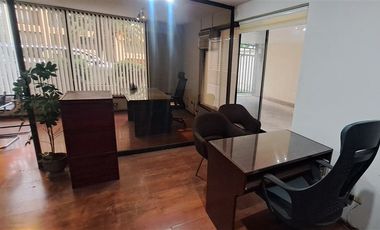 Oficina en arriendo en Las Condes, Metro Escuela Militar
