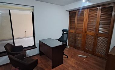 Oficina en arriendo en Las Condes, Metro Escuela Militar