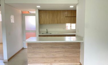 apartamento en arriendo en laureles estadio. Cod A512954