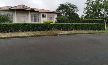 Venta de Casa   Urbanizacion Jardines del Rio