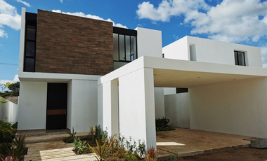 Casa en Venta Mérida, Privada Fiora Residencial, Cholul (Mod. Lily)