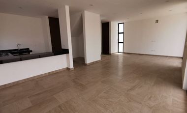Casa en Venta Mérida, Privada Fiora Residencial, Cholul (Mod. Lily)
