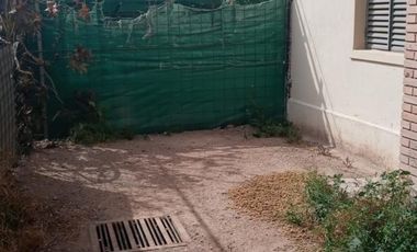 LINDO / BUEN ESTADO   Bº COVIMET   3 DORM  PATIO   ESPACIO ESTACIONAMIENTO   USD 25.000  IMPERIO MAT.518