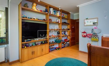 Departamento en arriendo de 5 dorm. en Las Condes
