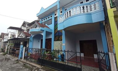 Rumah 2lt didaerah janti dekat Ambarukmo Plaza, cocok untuk rombongan mahasiswa.