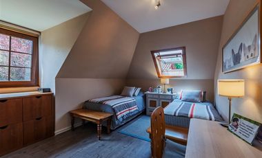 Exquisita casa impecable 6 dorm. en Golf de Manquehue