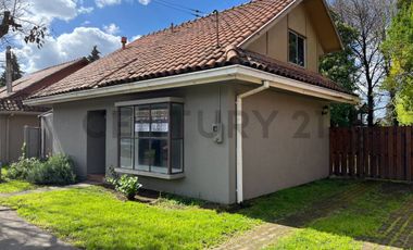 Arriendo Casa Condominio, 3D 2B más sala de estar, Avda. Alemania