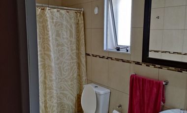 CASA DOS DORMITORIOS - SEIS AÃOS DE ANTIGUEDAD