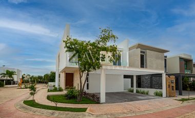 Casa en venta, Lagos del Sol Residencial, Cancún Quintana Roo.