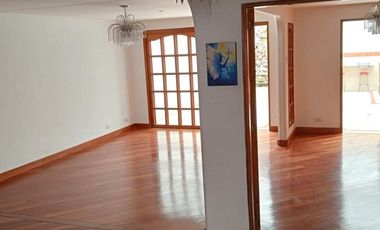 casa en arriendo en santa paula-usaquén. Cod A51269