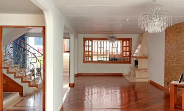 casa en arriendo en santa paula-usaquén. Cod A51269