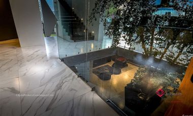 Casa en Venta de Lujo con Alberca Colinas de San Javier