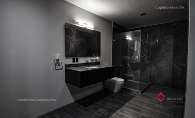 Casa en Venta de Lujo con Alberca Colinas de San Javier