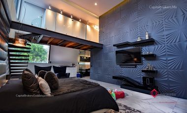 Casa en Venta de Lujo con Alberca Colinas de San Javier