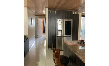 CASA REMODELADA EN VENTA EN LA ARBOLEDA DEL GOLF RUFINA ALFARO