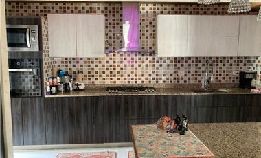 CASA REMODELADA EN VENTA EN LA ARBOLEDA DEL GOLF RUFINA ALFARO