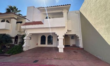 Se vende casa de 4 recámaras e Vista Dorada (Lomas de Agua Caliente) Tijuana