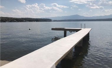 CASA EN CONDOMINIO EN VENTA A ORILLA DEL LAGO 