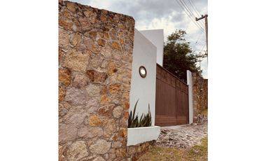 CASA EN CONDOMINIO EN VENTA A ORILLA DEL LAGO 