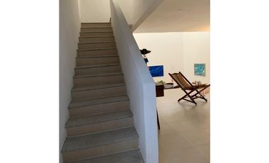 CASA EN CONDOMINIO EN VENTA A ORILLA DEL LAGO 