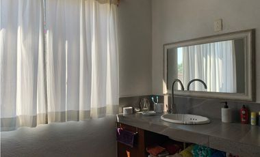 CASA EN CONDOMINIO EN VENTA A ORILLA DEL LAGO 