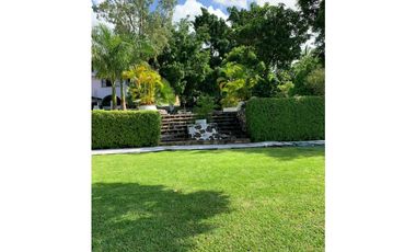 CASA EN CONDOMINIO EN VENTA A ORILLA DEL LAGO 