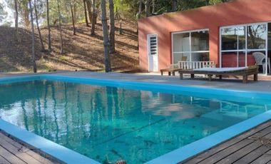 CASA EN COSTA ESMERALDA TOMA PERMUTA POR DEPTARTAMENTO EN CABA O ZONA COSTA ATLANTICA.URGENTE