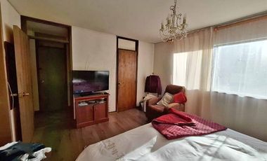 Casa solida, 4 dorm. 4 baños, estar, terraza estacionamiento