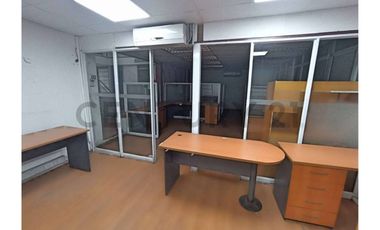 VENTA LOCAL COMERCIAL CON OFICINAS Y BODEGA, STGO