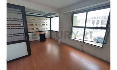 VENTA LOCAL COMERCIAL CON OFICINAS Y BODEGA, STGO