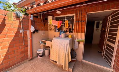 casa en venta en cinco soles. Cod V120461