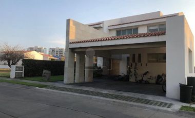 Casa sola en venta en Paraíso Country Club, Emiliano Zapata, Morelos