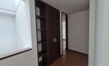 casa en venta en summer hill. Cod V4899