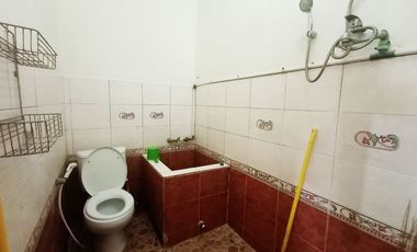 Di Sewakan Rumah Siap Huni 4 Kamar Cocok Untuk Kantor di Jl. Karawitan Buah Batu Bandung