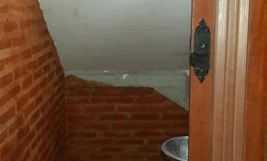 CASA EN DOS PLANTAS, APTA CREDITO. VENTA DIRECTA