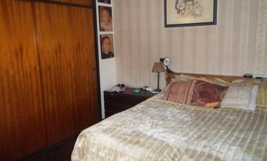 Parque Quirno: Amplia casa 6 ambientes.