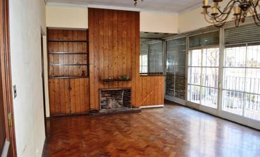 Unico! PH de 8 Ambientes + Quincho + Terraza y Jardin.