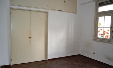 Unico! PH de 8 Ambientes + Quincho + Terraza y Jardin.