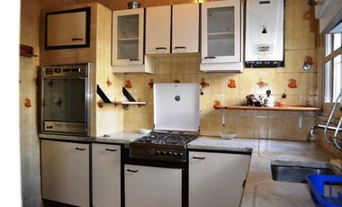 Unico! PH de 8 Ambientes + Quincho + Terraza y Jardin.